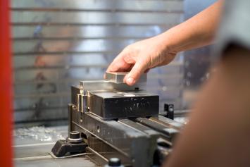 Zerspanungstechniker/in CNC Fräsen/Drehen